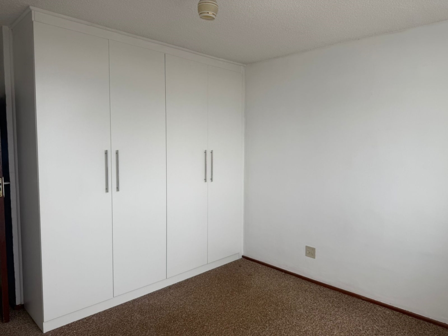 To Let 2 Bedroom Property for Rent in Humewood Eastern Cape